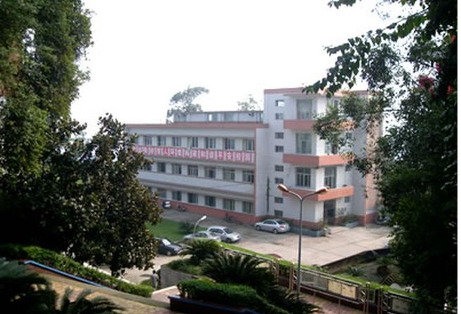 四川省轻工工程学校环境怎么样