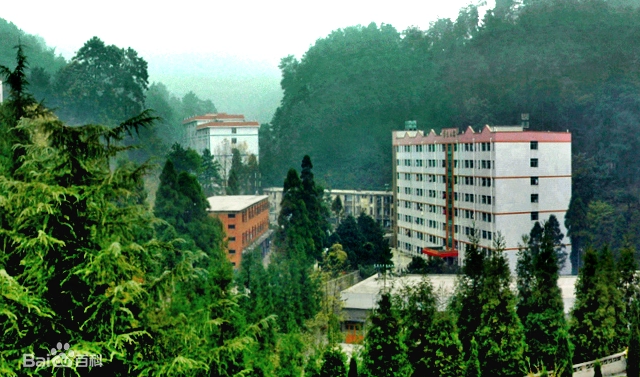 黔南民族医学高等专科学校环境