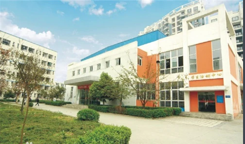 四川化工高级技工学校环境