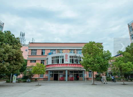 广元中核职业技术学院环境