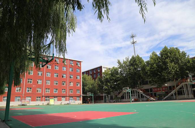 石家庄东华铁路学校操场